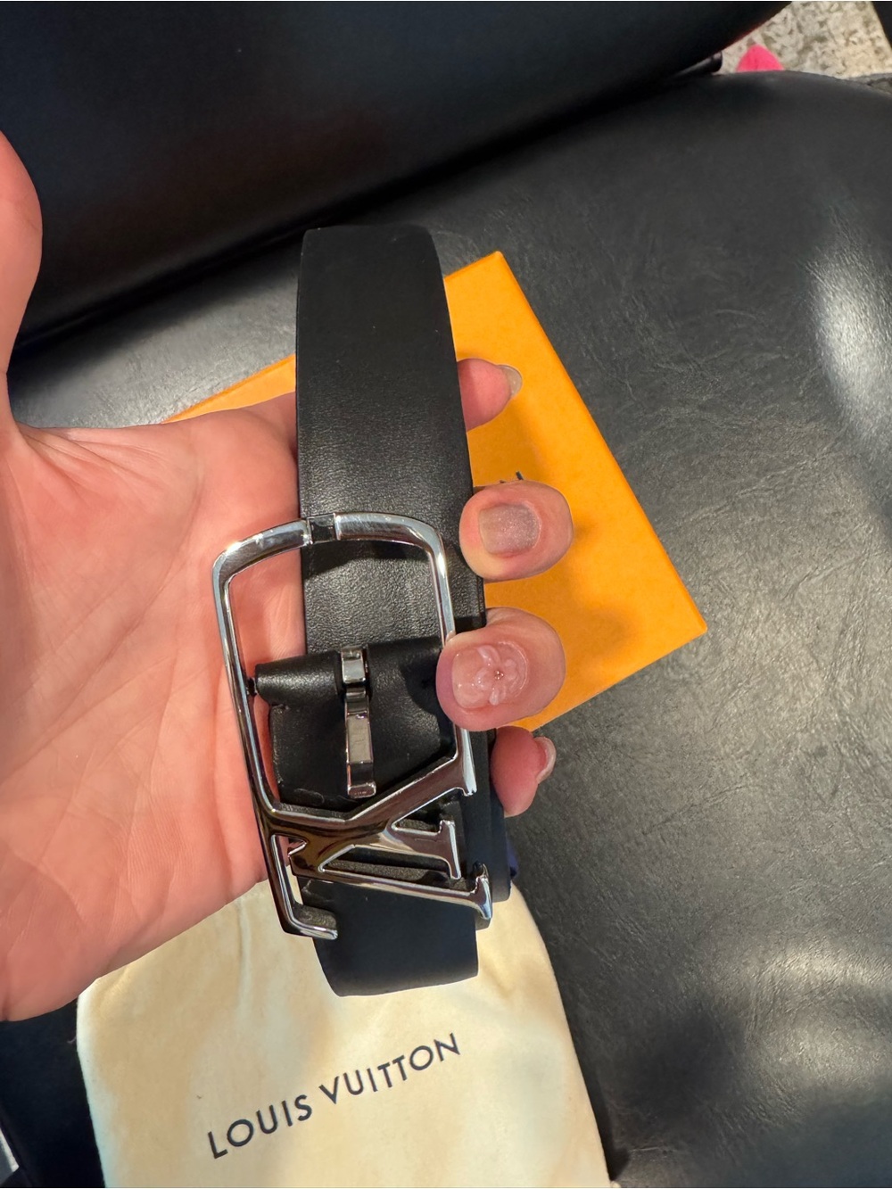 Louis Vuitton LV Initials Black Leather Belt w/ Silver Buckle | Box & Dust Bag - Picture 7 of 7
